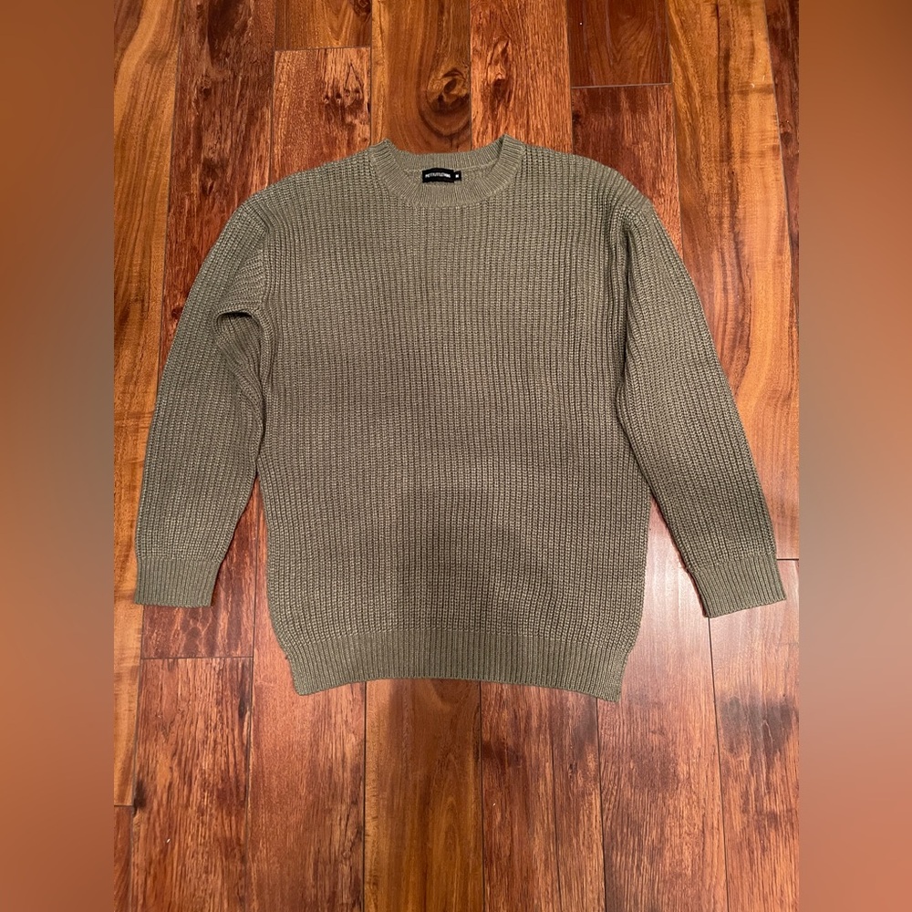 PrettyLittleThing sweater size M